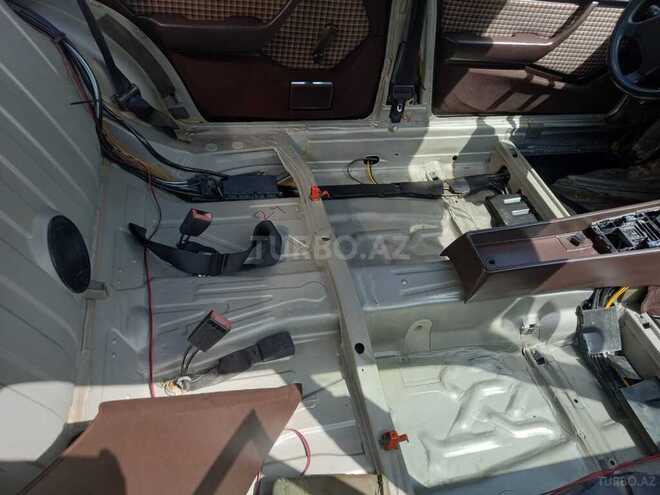 Mercedes E 300 1991, 360,000 km - 0.3 l - Bakı