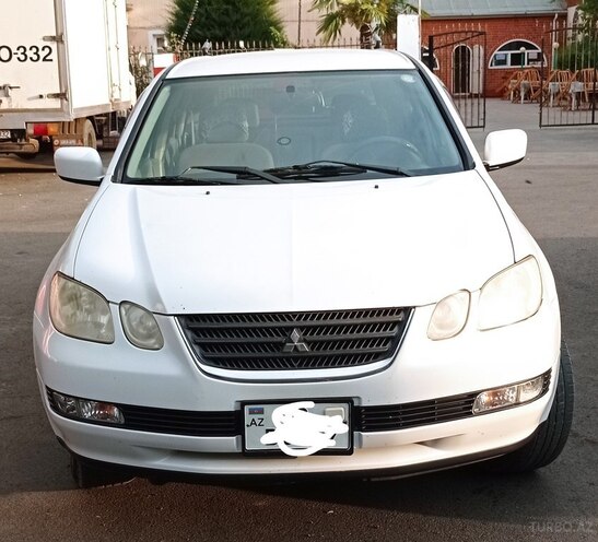 Mitsubishi Airtrek 2001, 210,000 km - 2.0 л - Masallı