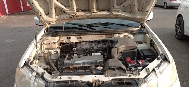 Mitsubishi Airtrek 2001, 210,000 km - 2.0 л - Masallı