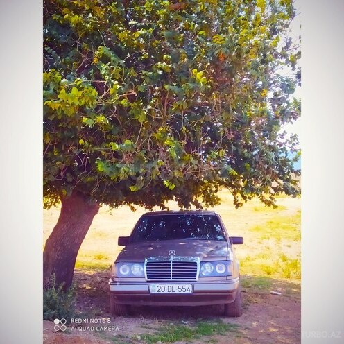 Mercedes E 200 1990, 35,000 km - 0.2 l - Gəncə