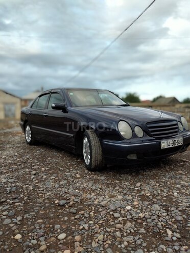Mercedes E 240 2001, 300,000 km - 2.6 l - Bakı