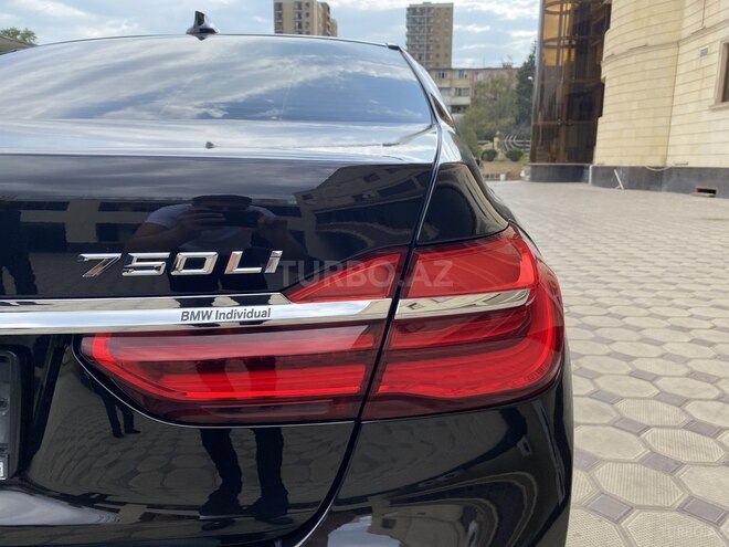 BMW 750 2017, 82,000 km - 4.4 l - Bakı