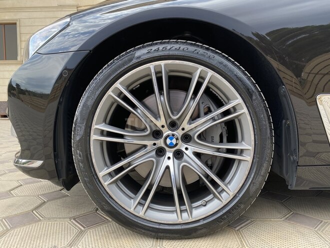 BMW 750 2017, 82,000 km - 4.4 l - Bakı