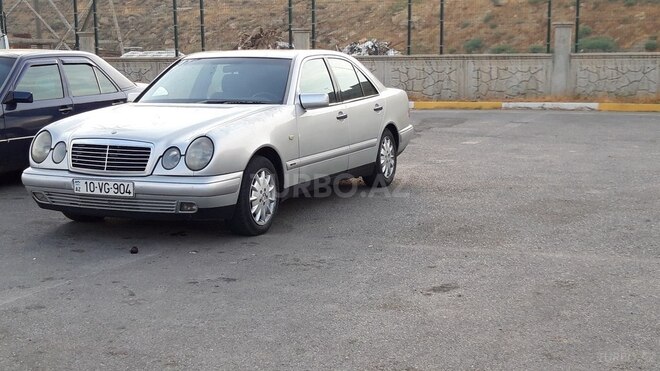 Mercedes E 240 1998, 362,000 km - 2.4 л - Bakı