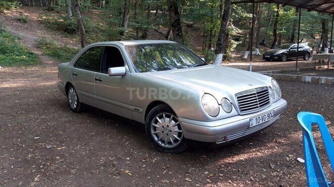 Mercedes E 240 1998, 362,000 km - 2.4 л - Bakı