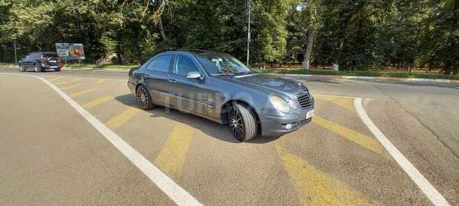 Mercedes E 350 2007, 301,000 km - 3.5 l - Masallı
