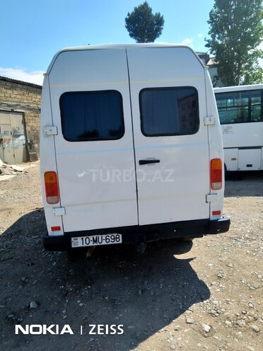Mercedes 208 D 1990, 275,000 km - 2.3 l - Sumqayıt