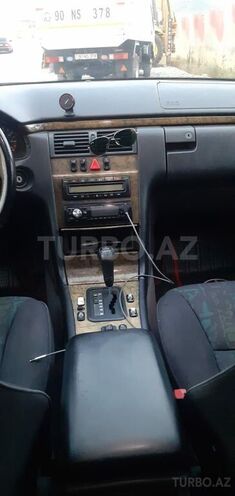 Mercedes E 230 1996, 280,000 km - 2.3 l - Bakı
