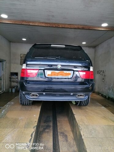BMW X5 2004, 283,000 km - 4.4 л - Quba