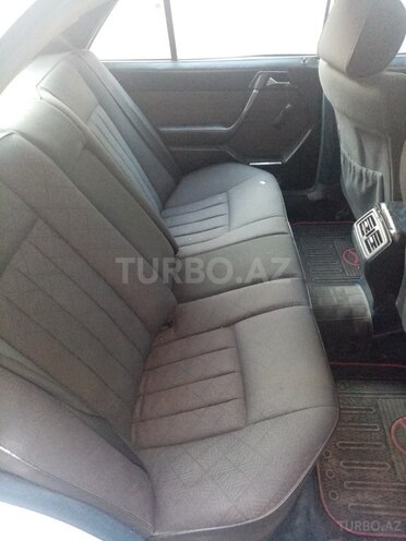 Mercedes E 200 1987, 53,241 km - 0.2 l - Bakı