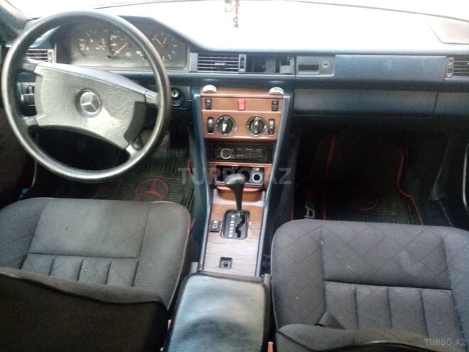 Mercedes E 200 1987, 53,241 km - 0.2 l - Bakı