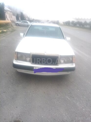 Mercedes E 200 1987, 53,241 km - 0.2 l - Bakı
