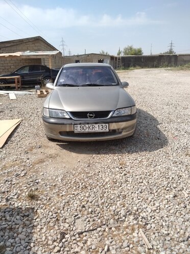 Opel Vectra 1996, 400,000 km - 1.6 l - Sumqayıt