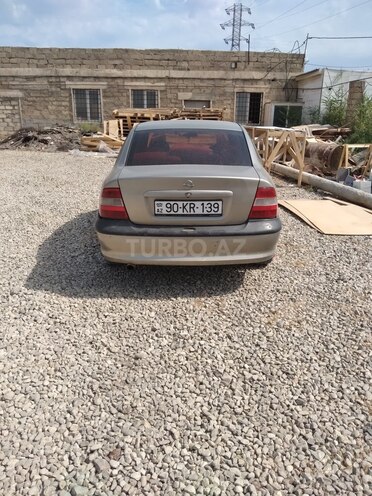 Opel Vectra 1996, 400,000 km - 1.6 l - Sumqayıt