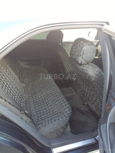 Mercedes E 240 2001, 218,460 km - 2.4 л - Bakı