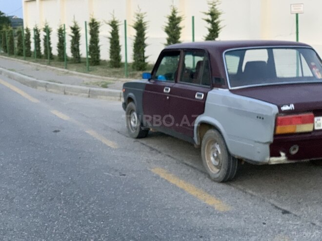 LADA (VAZ) 2107 2005, 85,000 km - 1.7 l - Qusar