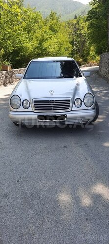 Mercedes E 230 1997, 322,000 km - 2.3 л - Şəki