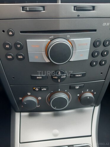 Opel Astra 2006, 115,000 km - 1.3 l - Bakı
