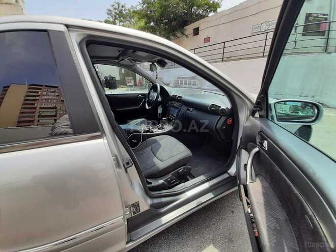 Mercedes C 220 2001, 365,000 km - 2.2 л - Bakı