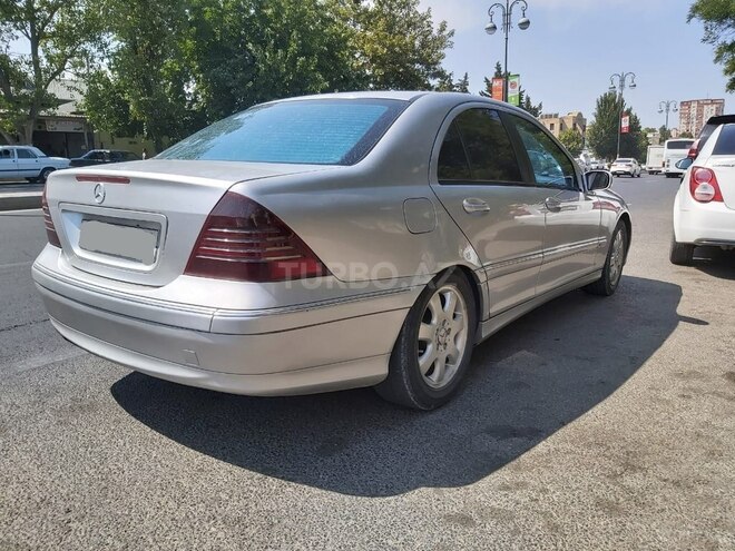 Mercedes C 220 2001, 365,000 km - 2.2 л - Bakı