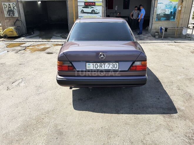 Mercedes E 250 1992, 250,000 km - 2.5 l - Bakı