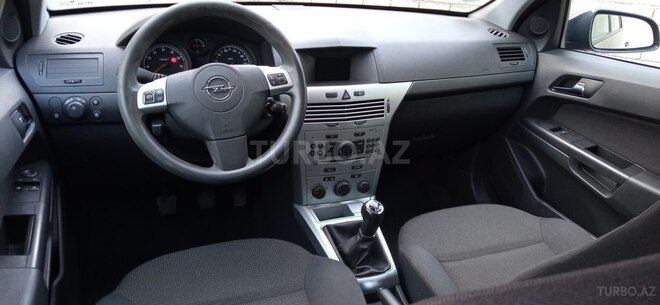 Opel Astra 2009, 181,000 km - 1.4 l - Mingəçevir