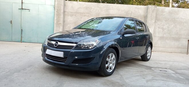 Opel Astra 2009, 181,000 km - 1.4 l - Mingəçevir