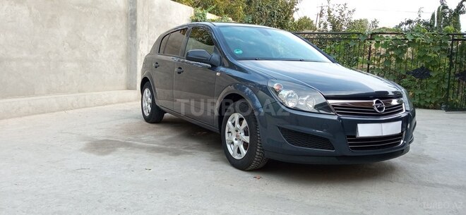 Opel Astra 2009, 181,000 km - 1.4 l - Mingəçevir
