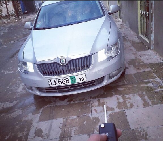 Skoda Superb 2011, 16,200 km - 1.8 л - Şəmkir