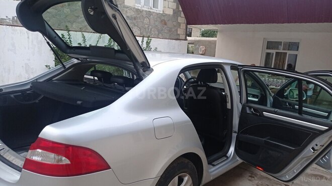 Skoda Superb 2011, 16,200 km - 1.8 л - Şəmkir