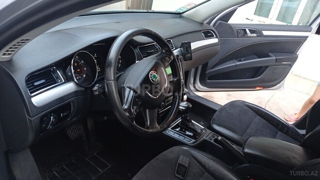 Skoda Superb 2011, 16,200 km - 1.8 л - Şəmkir