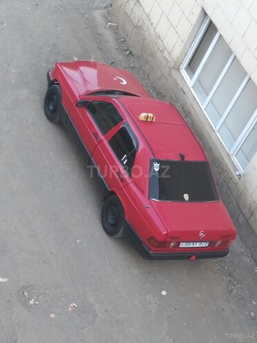 Mercedes 190 1991, 451,234 km - 0.3 l - Yardımlı