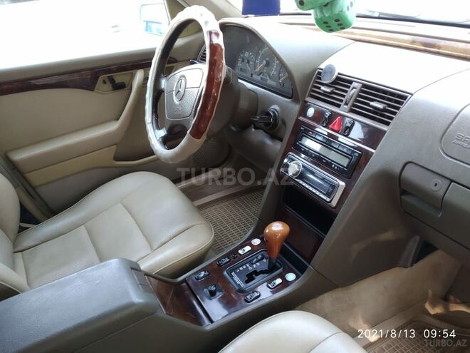 Mercedes C 240 1997, 290,000 km - 2.3 l - Masallı