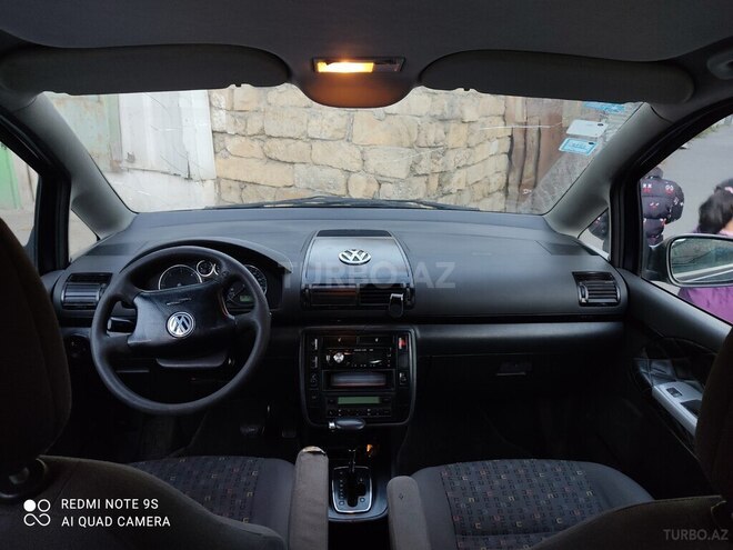Volkswagen Touran 2011, 401,230 km - 1.9 l - Bakı