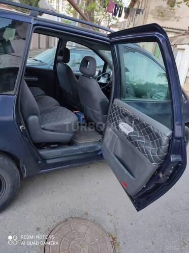 Volkswagen Touran 2011, 401,230 km - 1.9 l - Bakı
