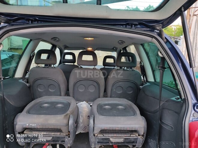Volkswagen Touran 2011, 401,230 km - 1.9 l - Bakı