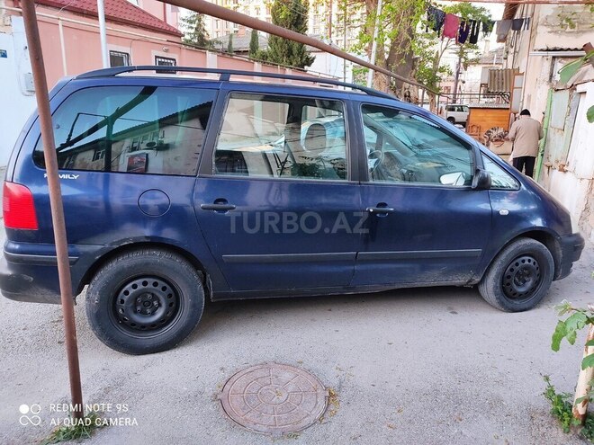 Volkswagen Touran 2011, 401,230 km - 1.9 l - Bakı