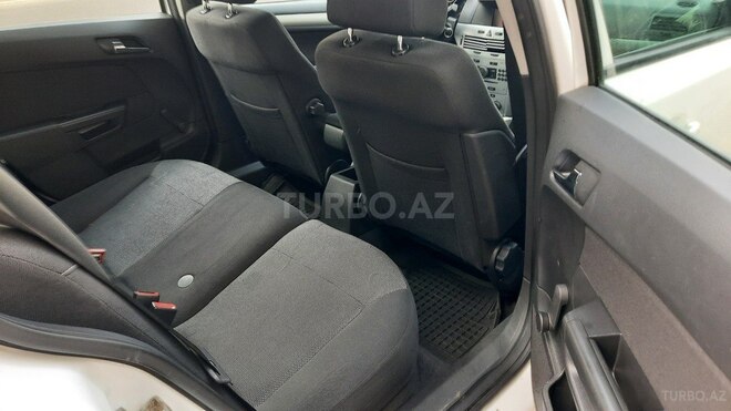 Opel Astra 2009, 175,000 km - 1.3 l - Bakı