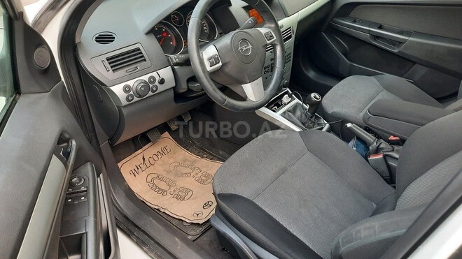 Opel Astra 2009, 175,000 km - 1.3 l - Bakı