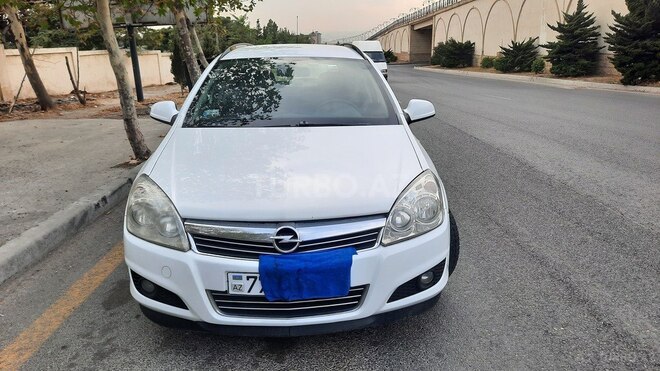 Opel Astra 2009, 175,000 km - 1.3 l - Bakı