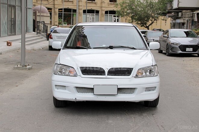Mitsubishi Lancer 2002, 295,547 km - 1.3 l - Bakı
