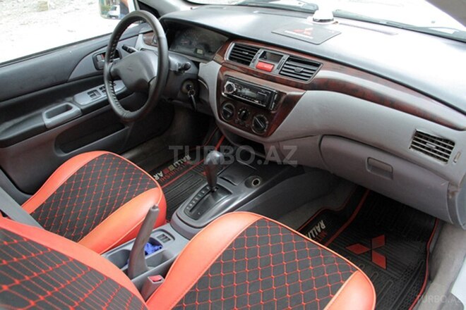 Mitsubishi Lancer 2002, 295,547 km - 1.3 l - Bakı