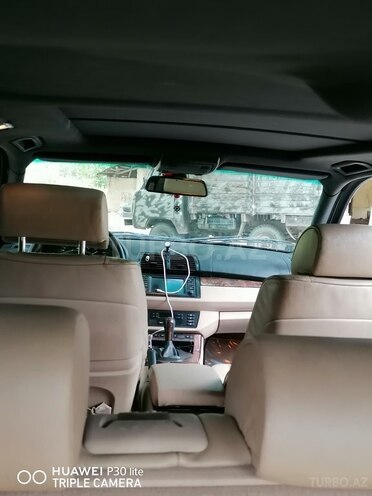 BMW X5 2004, 283,000 km - 4.4 l - Quba