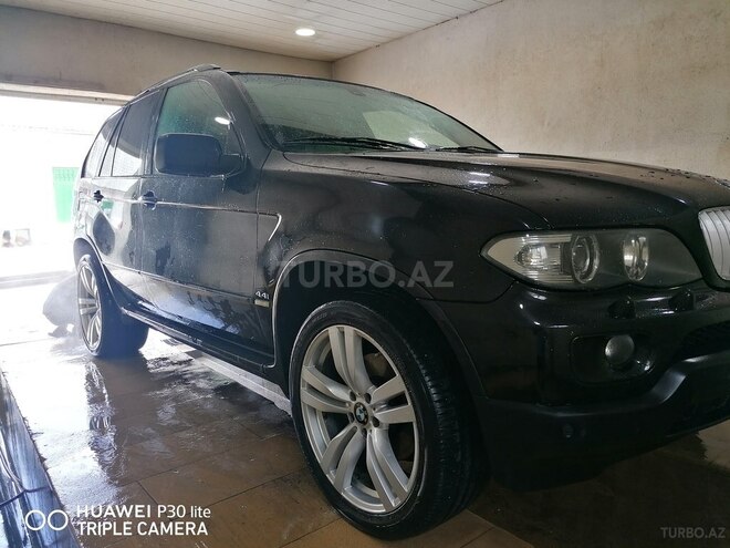 BMW X5 2004, 283,000 km - 4.4 l - Quba
