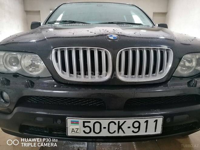 BMW X5 2004, 283,000 km - 4.4 l - Quba