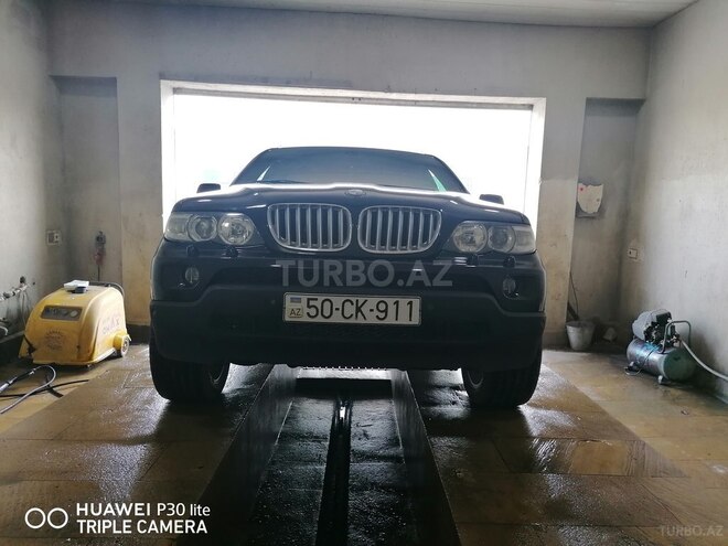 BMW X5 2004, 283,000 km - 4.4 l - Quba
