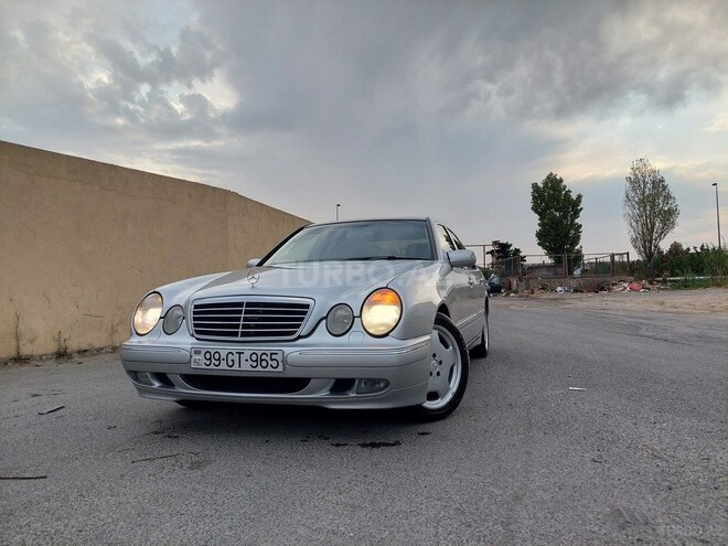 Mercedes E 220 2001, 470,000 km - 2.2 л - Bakı