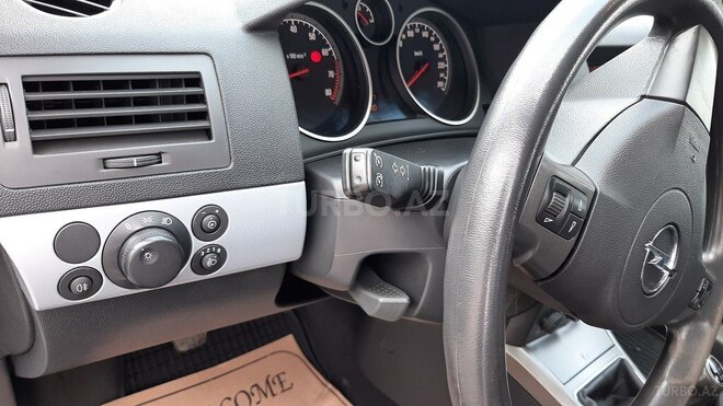 Opel Astra 2006, 135,000 km - 1.4 l - Bakı