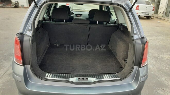 Opel Astra 2006, 135,000 km - 1.4 l - Bakı