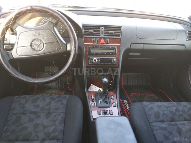 Mercedes C 200 1998, 296,350 km - 2.0 л - Hacıqabul